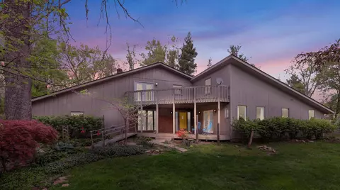 4338 Hollandia Ct, Westerville, OH 43081