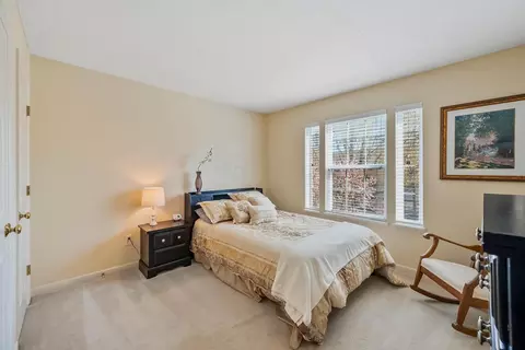 Bedroom - 7198 Springview Ln, Dublin, OH 43016 photo 4 of 6