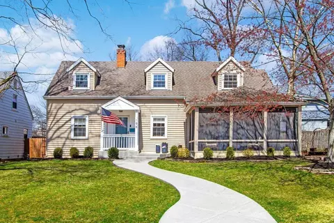 196 W Schreyer Pl, Columbus, OH 43214