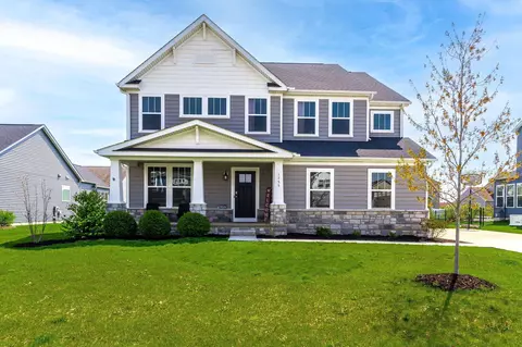 1755 Silverlawn Dr, Grove City, OH 43123