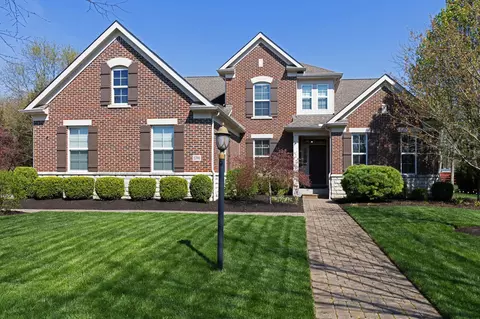5390 Aldie Mill Dr, New Albany, OH 43054