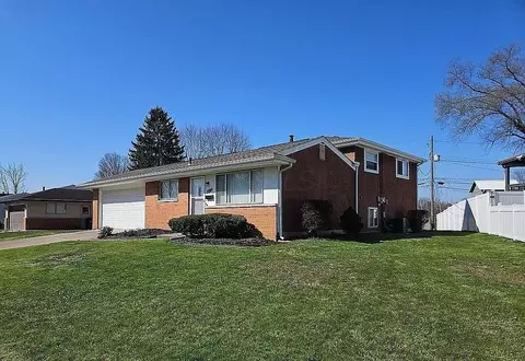 2589 Maybury Rd, Columbus, OH 43232