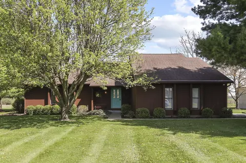 3826 Stemen Rd NW, Baltimore, OH 43105