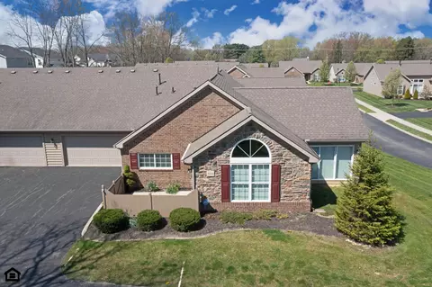 5818 Asherton Grove Dr, Westerville, OH 43081