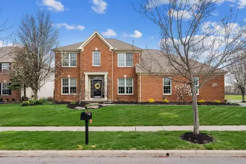 7240 Sumption Dr, New Albany, OH 43054
