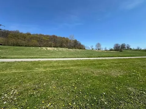 4409 Westfall Rd SW, Lancaster, OH 43130