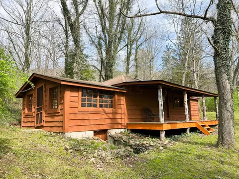 7956 Us-50, Bainbridge, OH 45612