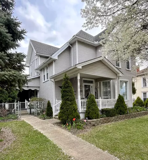 34 S Main St, Jeffersonville, OH 43128