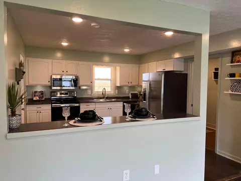 101 Christopher Dr, Hebron, OH 43025 photo 5