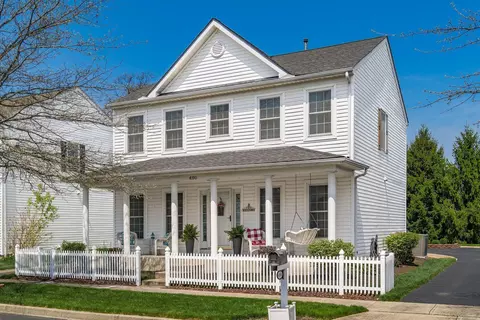 4390 Alameda Dr, Grove City, OH 43123