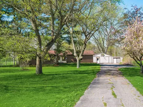 3099 Walker Rd, Hilliard, OH 43026