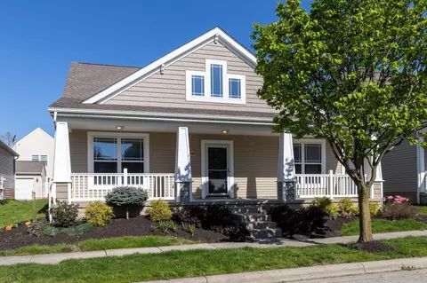 4645 Snowy Meadow Dr, Grove City, OH 43123