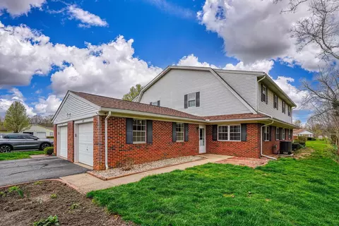 438 Canterbury Ct #C, Lancaster, OH 43130