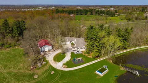 7907 Columbus Rd SW, Pataskala, OH 43062