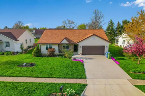 256 Prairie Dr, Marysville, OH 43040