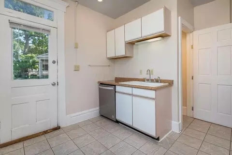 Kitchen - 78-80 E 4th Ave, Columbus, OH 43201 photo 3 of 3