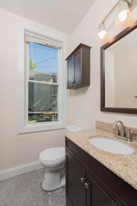 Bath - 78-80 E 4th Ave, Columbus, OH 43201 photo 1 of 3