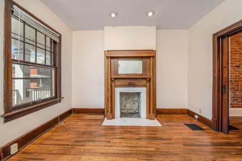 Living - 78-80 E 4th Ave, Columbus, OH 43201 photo 1 of 1