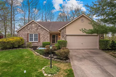160 Shawnee Loop N, Pataskala, OH 43062
