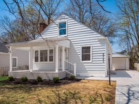 2723 Berrell Ave, Columbus, OH 43211