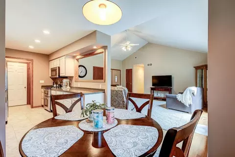Living - 14389 Eldon Dr, Mount Vernon, OH 43050 photo 1 of 6
