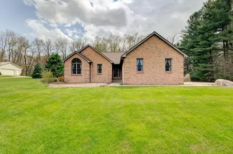 14389 Eldon Dr, Mount Vernon, OH 43050