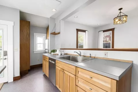 Kitchen - 188 E Maynard Ave, Columbus, OH 43202 photo 3 of 8