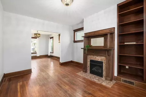 Living - 188 E Maynard Ave, Columbus, OH 43202 photo 1 of 2