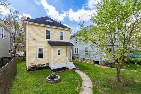 Exterior - 188 E Maynard Ave, Columbus, OH 43202 photo 3 of 15