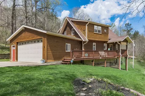 38411 N Run Rd, Albany, OH 45710