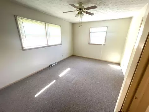56 Taft St, Jackson, OH 45640 photo 9