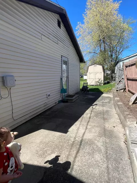 56 Taft St, Jackson, OH 45640 photo 4