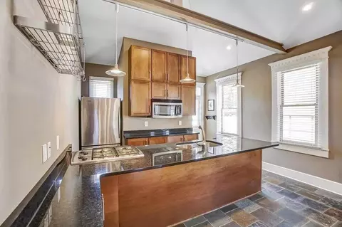 157 Berger Aly, Columbus, OH 43206