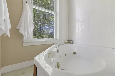 Bath - 200 E Main St, Mcarthur, OH 45651 photo 4 of 11