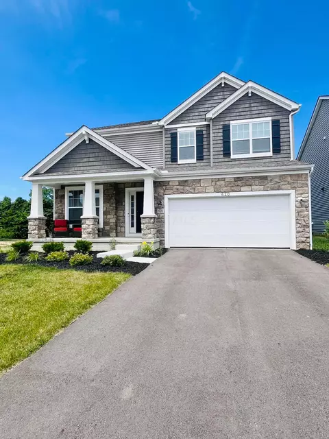620 Hilton Dr, Reynoldsburg, OH 43068