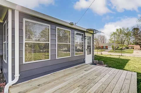 Exterior - 3035 Nantucket St, Springfield, OH 45503 photo 10 of 12