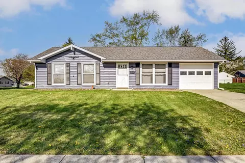 Exterior - 3035 Nantucket St, Springfield, OH 45503 photo 2 of 12