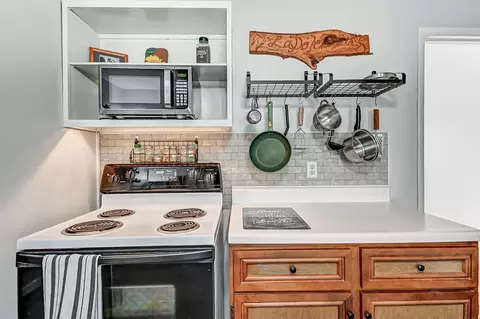 Kitchen - 3035 Nantucket St, Springfield, OH 45503 photo 6 of 6