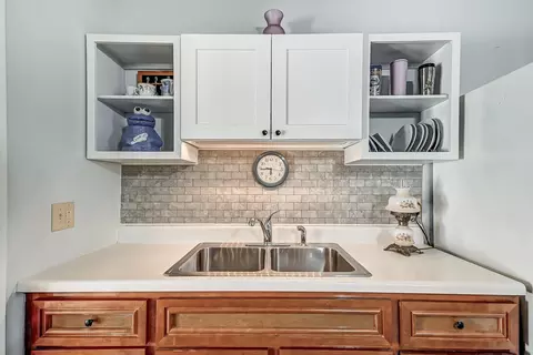Kitchen - 3035 Nantucket St, Springfield, OH 45503 photo 5 of 6