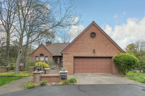 606 Swansea Rd, Newark, OH 43055