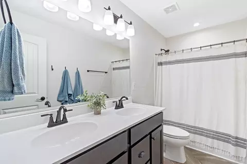 Bath - 3788 Aviary Loop, Hilliard, OH 43026 photo 6 of 6