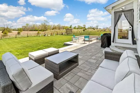 Exterior - 3788 Aviary Loop, Hilliard, OH 43026 photo 7 of 13