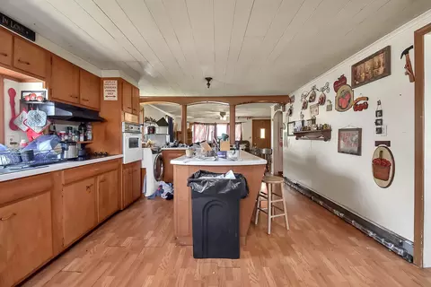 Kitchen - 901 Pine St, Springfield, OH 45505 photo 4 of 4