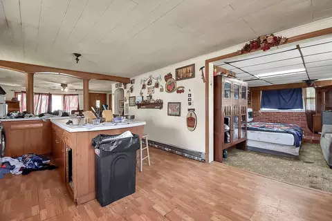 Kitchen - 901 Pine St, Springfield, OH 45505 photo 3 of 4