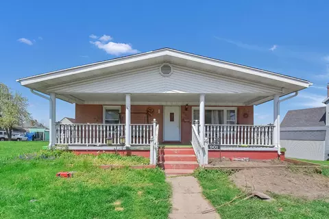Exterior - 901 Pine St, Springfield, OH 45505 photo 2 of 11