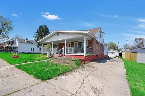 Exterior - 901 Pine St, Springfield, OH 45505 photo 3 of 11