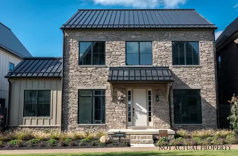 2814 Kobuk Dr, Columbus, OH 43228