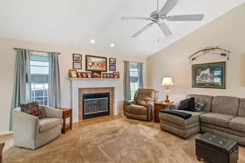 Living - 2535 Gast Dr, Prospect, OH 43342 photo 1 of 5