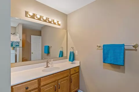 Bath - 2535 Gast Dr, Prospect, OH 43342 photo 3 of 7