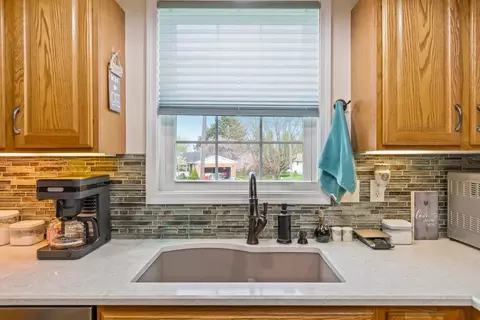 Bath - 2535 Gast Dr, Prospect, OH 43342 photo 1 of 7